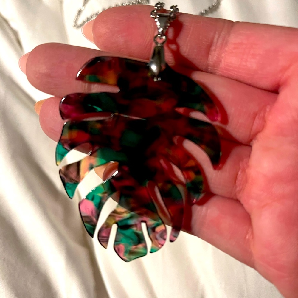 Necklace - Picture 2 of 2